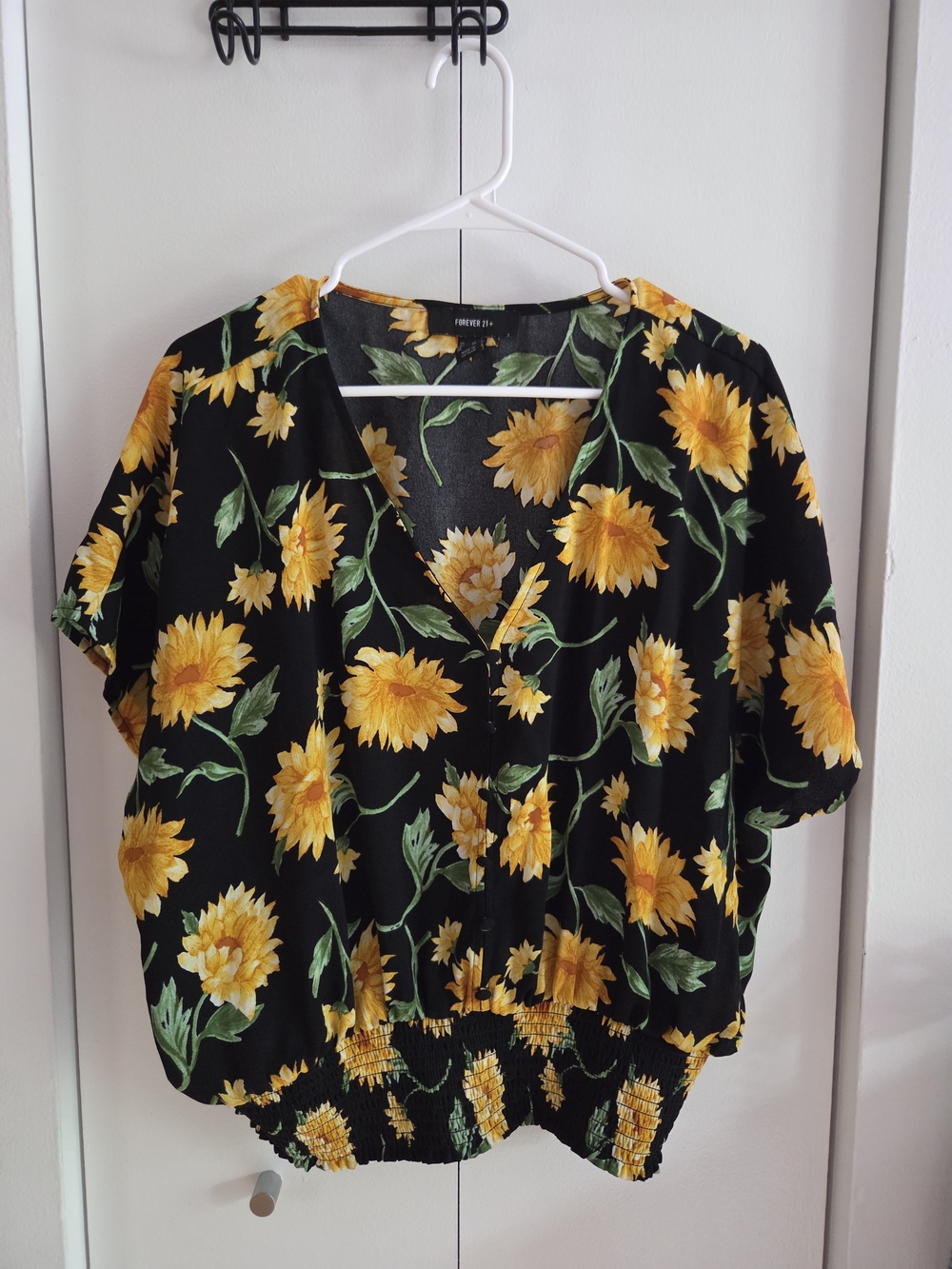 Women's Plus-Size Black Flower Print V-Neck Blouse